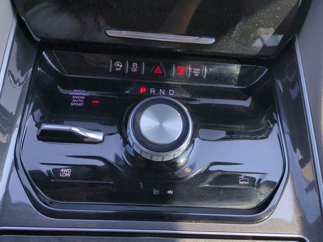 2023 Jeep Wagoneer -