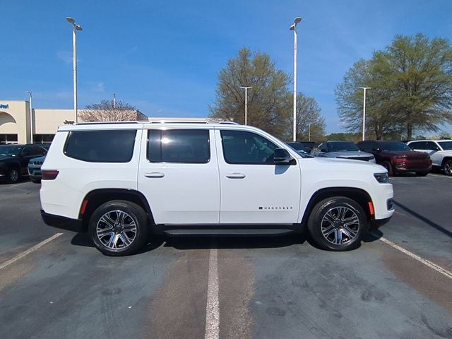 2023 Jeep Wagoneer -