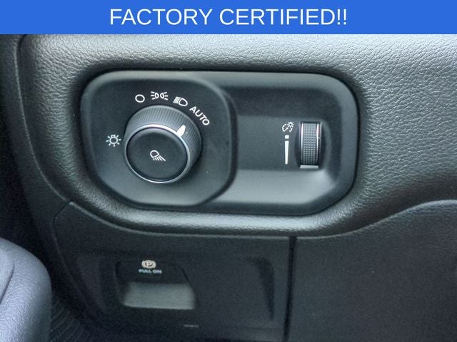 2025 RAM 1500 Tradesman Crew Cab 4x2 5'7' Box