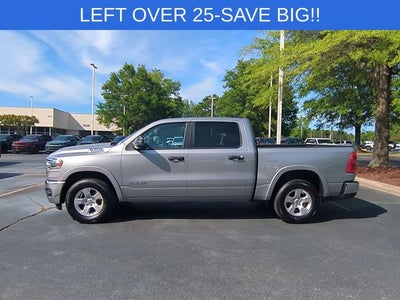 2025 RAM 1500 Big Horn Crew Cab 4x4 5'7' Box
