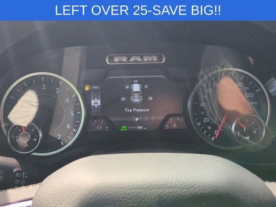 2025 RAM 1500 Big Horn Crew Cab 4x4 5'7' Box