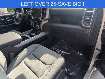 2025 RAM 1500 Big Horn Crew Cab 4x4 5'7' Box