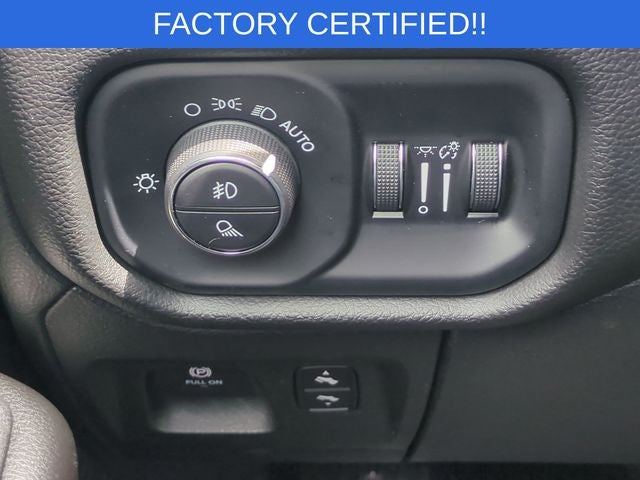 2025 RAM 1500 Big Horn Crew Cab 4x4 5'7' Box