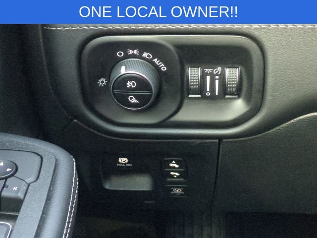 2025 RAM 1500 Limited Crew Cab 4x4 5'7' Box