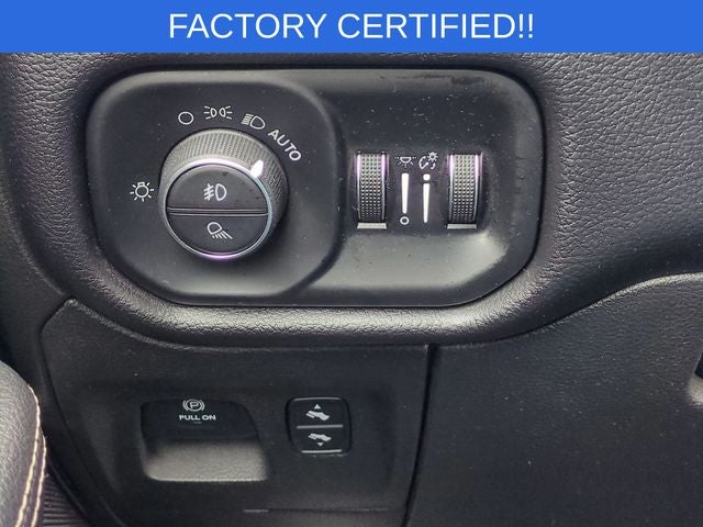 2019 RAM 1500 Laramie Crew Cab 4x4 5'7' Box