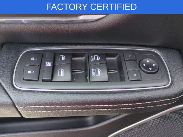 2020 RAM 1500 Laramie Crew Cab 4x4 5'7' Box