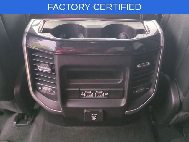 2020 RAM 1500 Laramie Crew Cab 4x4 5'7' Box