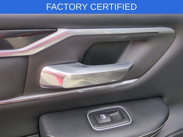 2020 RAM 1500 Laramie Crew Cab 4x4 5'7' Box