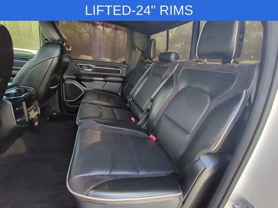 2020 RAM 1500 Laramie Crew Cab 4x4 5'7' Box