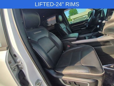 2020 RAM 1500 Laramie Crew Cab 4x4 5'7' Box