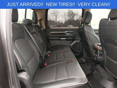 2019 RAM 1500 Laramie Crew Cab 4x4 5'7' Box
