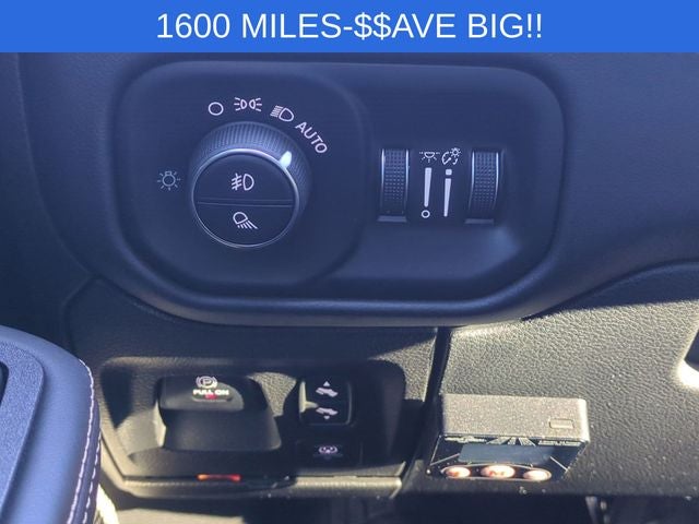 2026 RAM 1500 Tungsten Crew Cab 4x4 5'7' Box