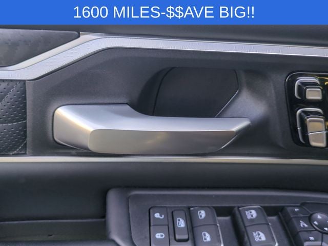 2026 RAM 1500 Tungsten Crew Cab 4x4 5'7' Box