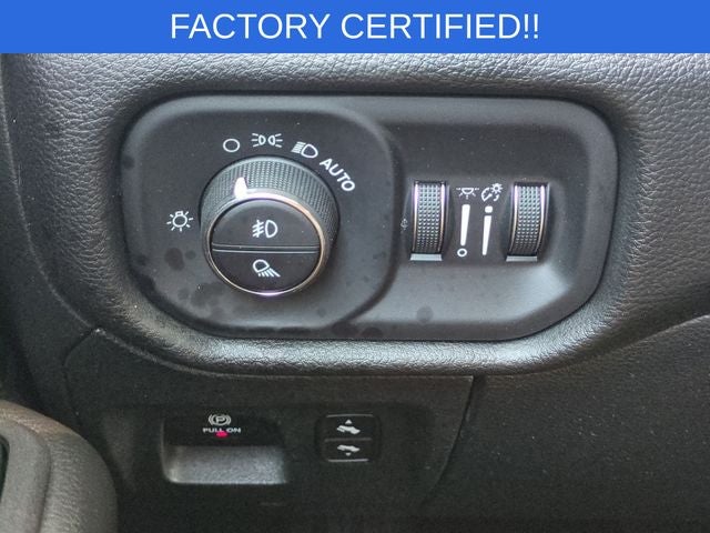 2025 RAM 1500 Big Horn Crew Cab 4x4 6'4' Box