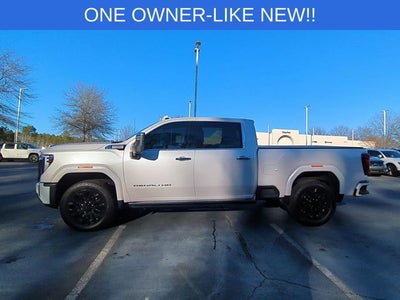 2024 GMC Sierra 2500HD 4WD Crew Cab Standard Bed Denali