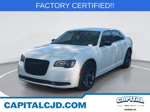2023 Chrysler 300 Touring