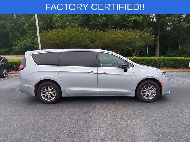 2024 Chrysler Pacifica Touring L