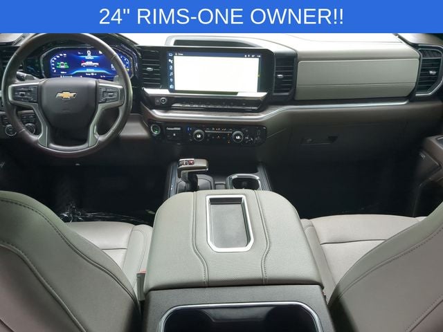 2022 Chevrolet Silverado 1500 4WD Crew Cab Short Bed LTZ