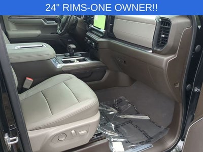 2022 Chevrolet Silverado 1500 4WD Crew Cab Short Bed LTZ