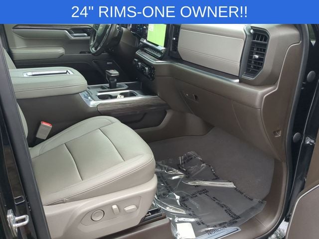 2022 Chevrolet Silverado 1500 4WD Crew Cab Short Bed LTZ