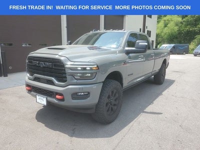2026 RAM 3500 Laramie Crew Cab 4x4 8' Box