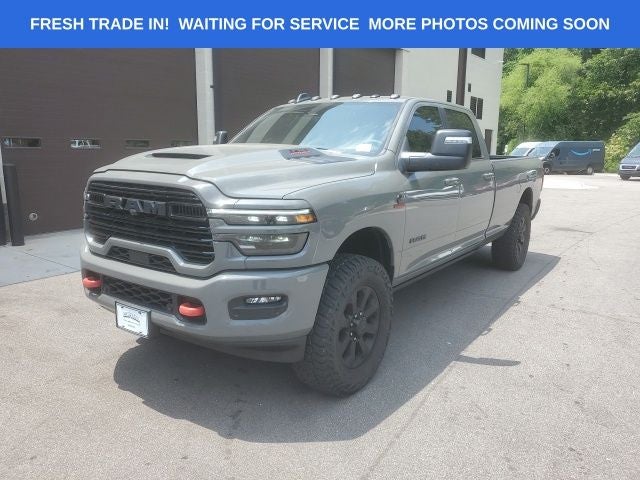 2026 RAM 3500 Laramie Crew Cab 4x4 8' Box