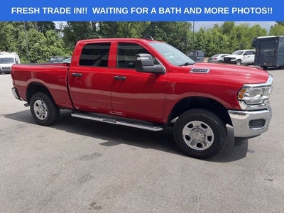 2023 RAM 2500 Tradesman Crew Cab 4x4 6'4' Box