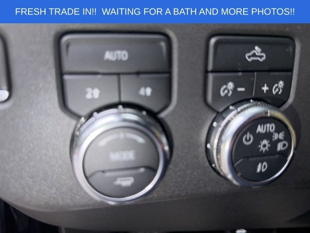 2022 GMC Sierra 1500 4WD Crew Cab Short Box Elevation