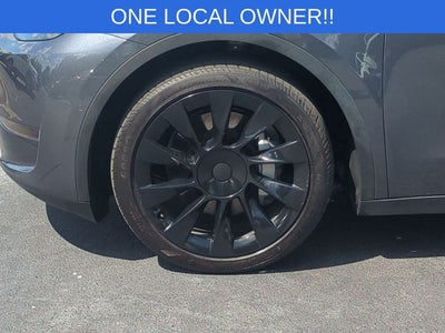 2022 Tesla Model Y Long Range Dual Motor All-Wheel Drive