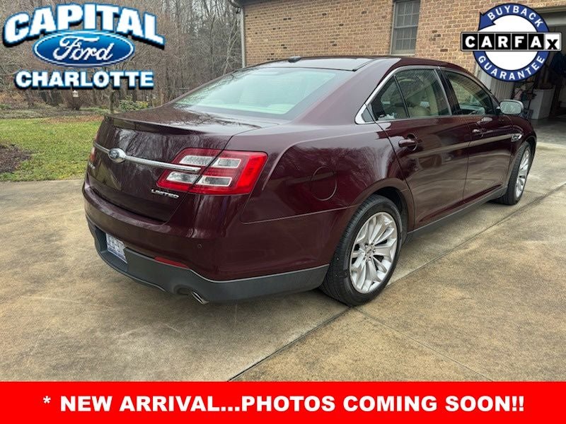 2019 Ford Taurus Limited