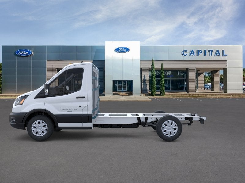 2025 Ford Transit Chassis Cutaway