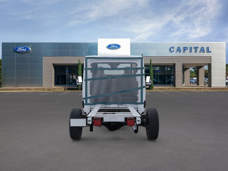 2025 Ford Transit Chassis Cutaway