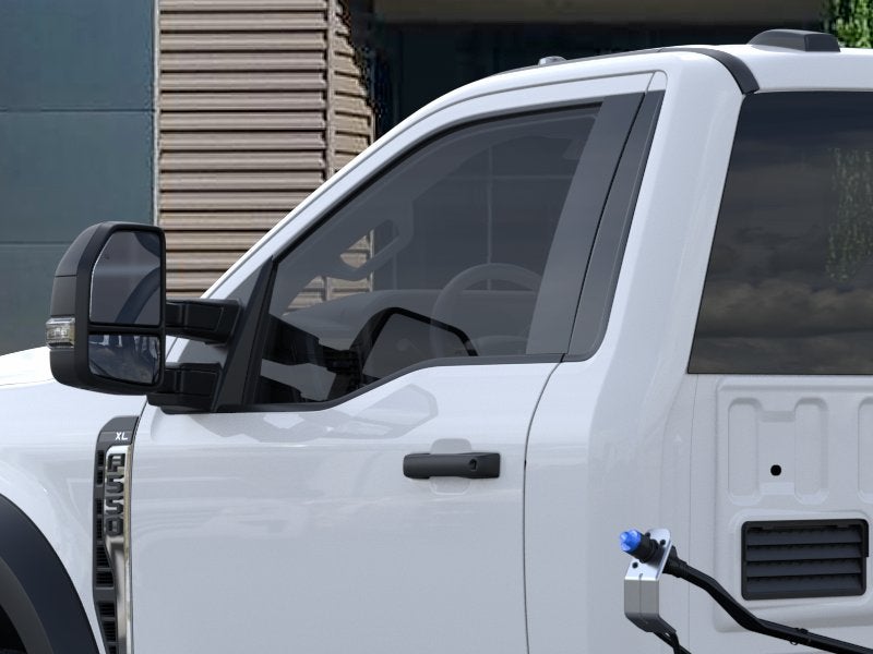 2025 Ford Chassis Cab F-550® XL