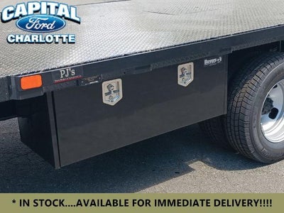 2024 Ford Chassis Cab F-350® XL