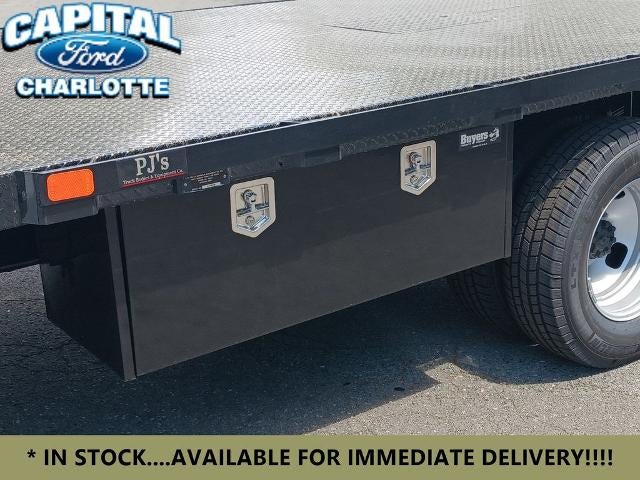 2024 Ford Chassis Cab F-350® XL