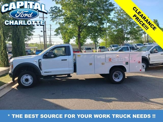 2024 Ford Chassis Cab F-450® XL