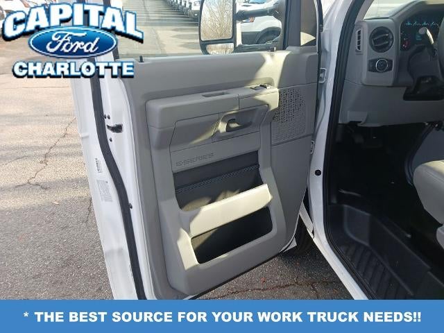 2025 Ford Econoline Cutaway E-350 SRW