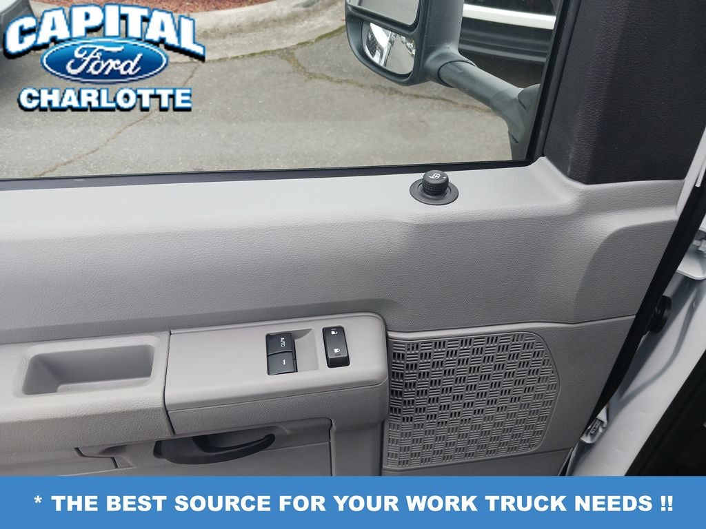2027 Ford E-350SD Base Box Truck