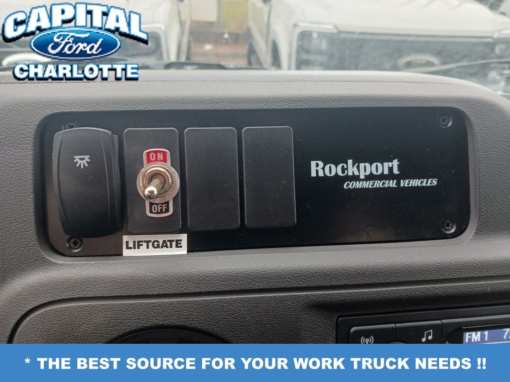 2027 Ford E-350SD Base Box Truck