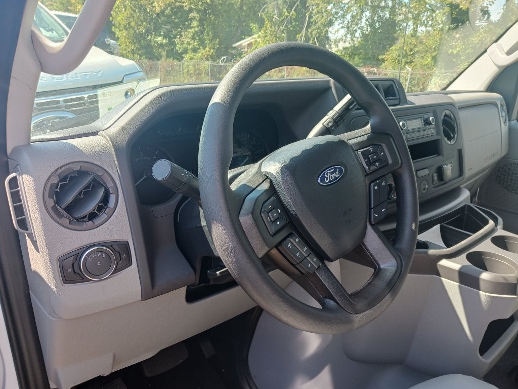 2027 Ford E-350SD Base Cutaway
