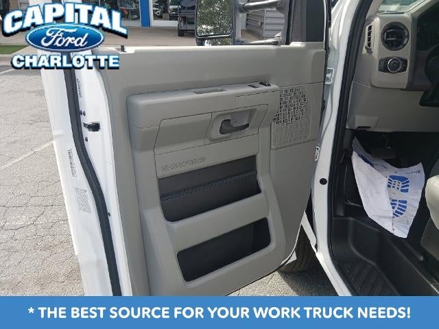 2027 Ford Econoline Cutaway E-450 DRW