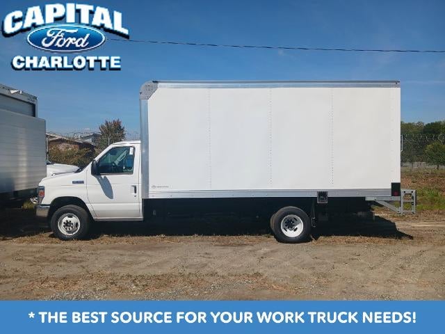 2027 Ford Econoline Cutaway E-450 DRW
