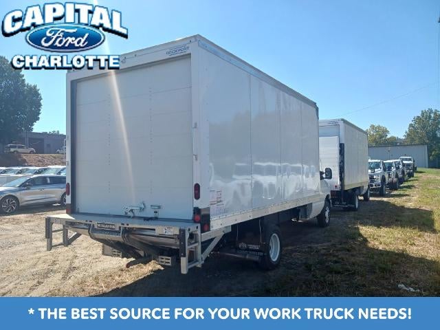 2027 Ford Econoline Cutaway E-450 DRW