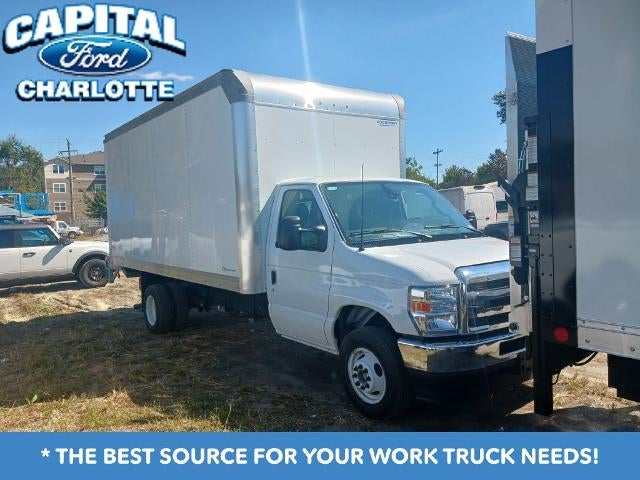 2027 Ford Econoline Cutaway E-450 DRW