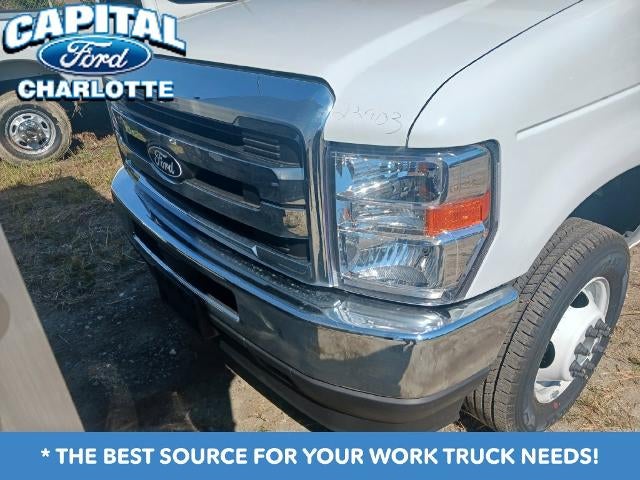 2027 Ford Econoline Cutaway E-450 DRW