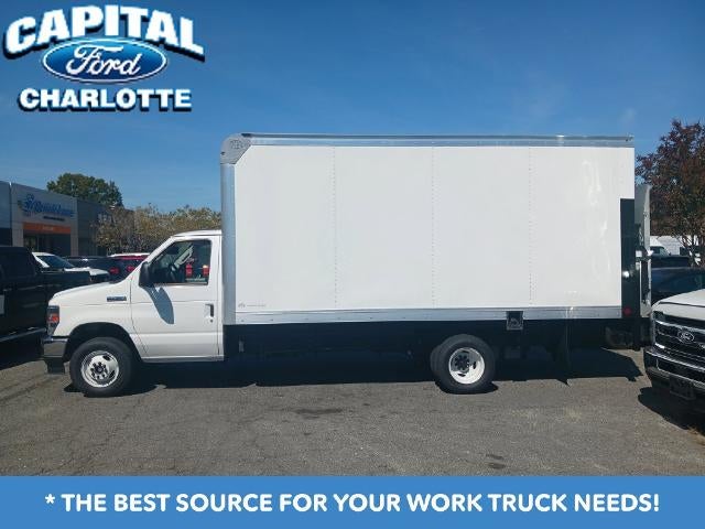 2027 Ford Econoline Cutaway E-450 DRW