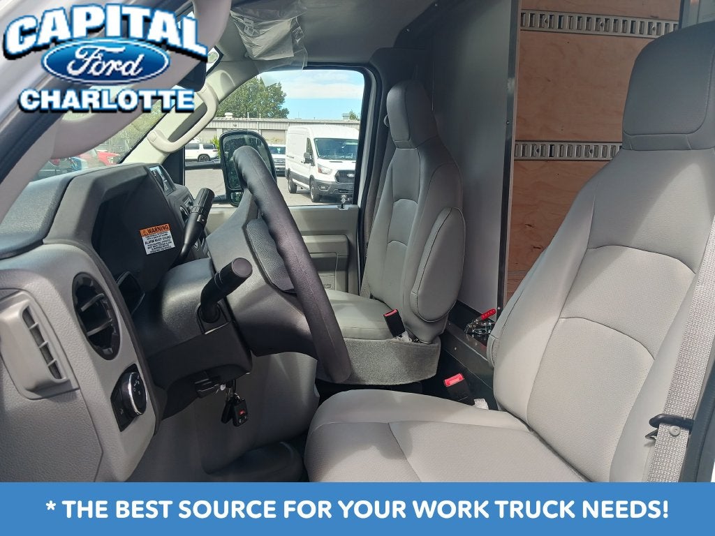 2027 Ford Econoline Cutaway E-450 DRW