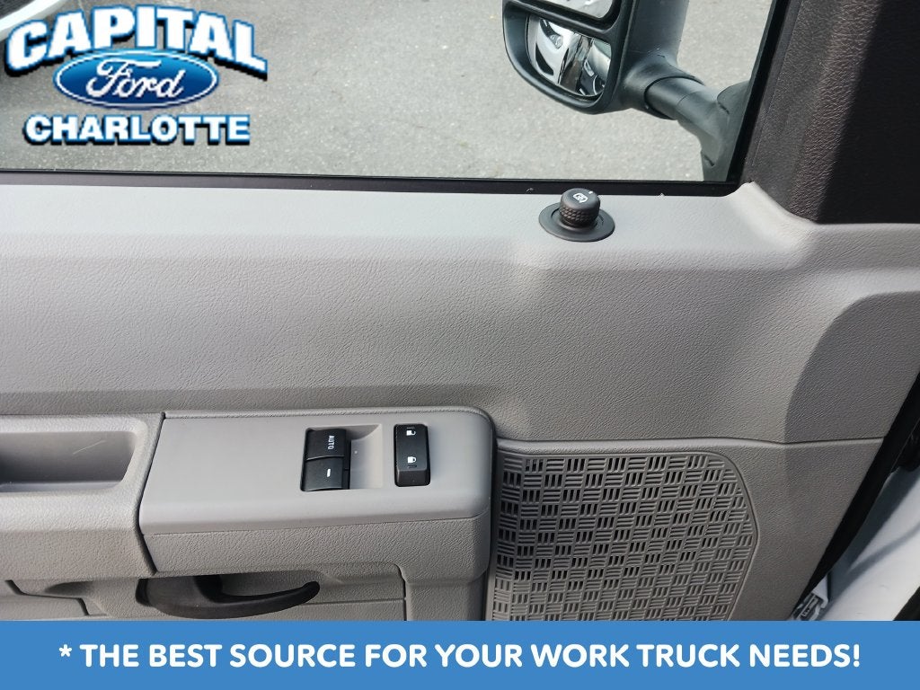 2027 Ford Econoline Cutaway E-450 DRW