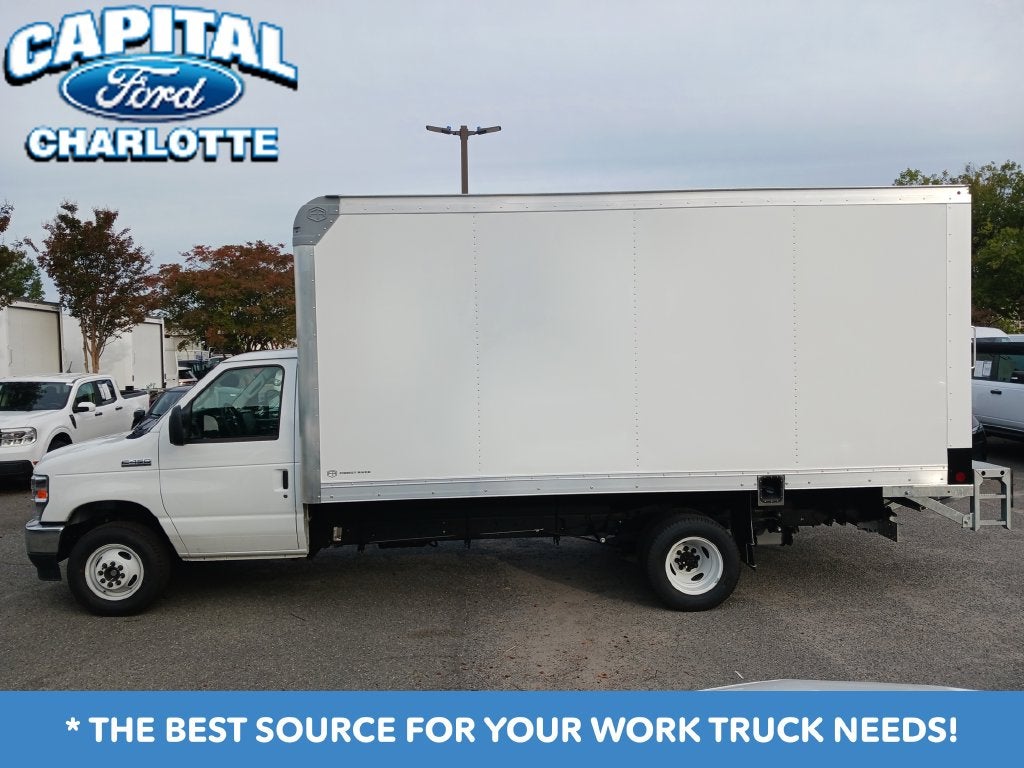 2027 Ford Econoline Cutaway E-450 DRW
