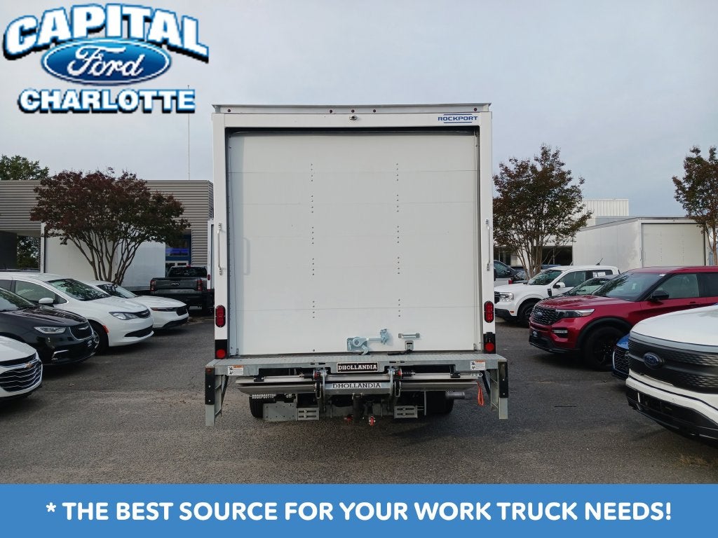 2027 Ford Econoline Cutaway E-450 DRW